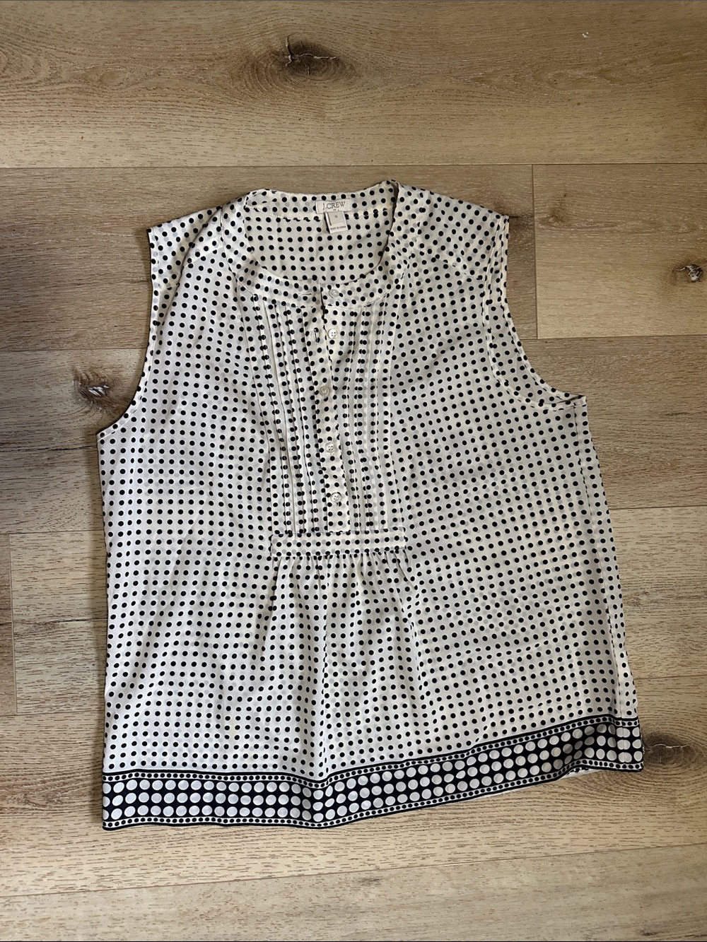 J Crew Sleeveless Polka Dot Pintuck Blouse - White/Black